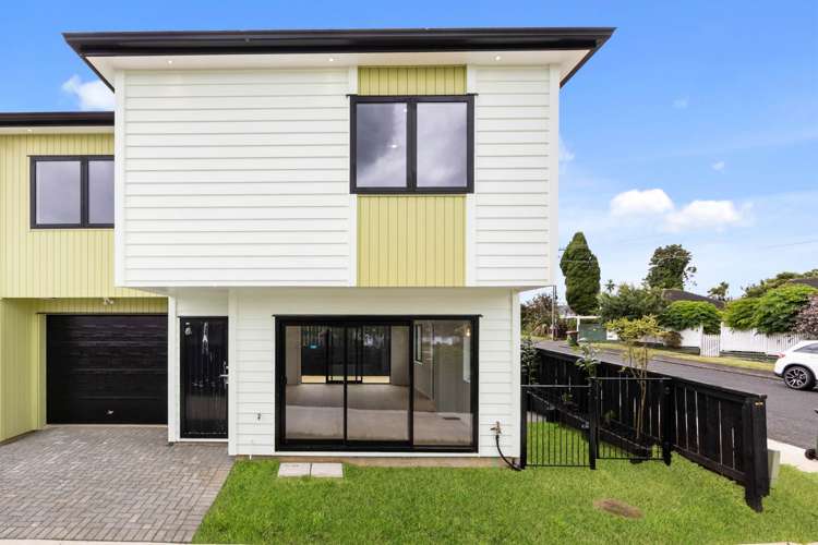 7 A, B, C, Percival Street Manurewa_0