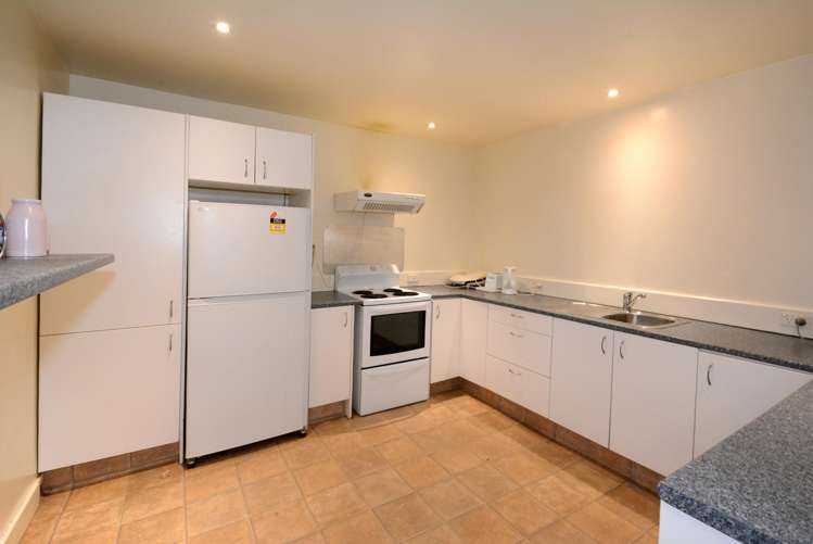 60 - 62A Arthur Street Dunedin Central_4