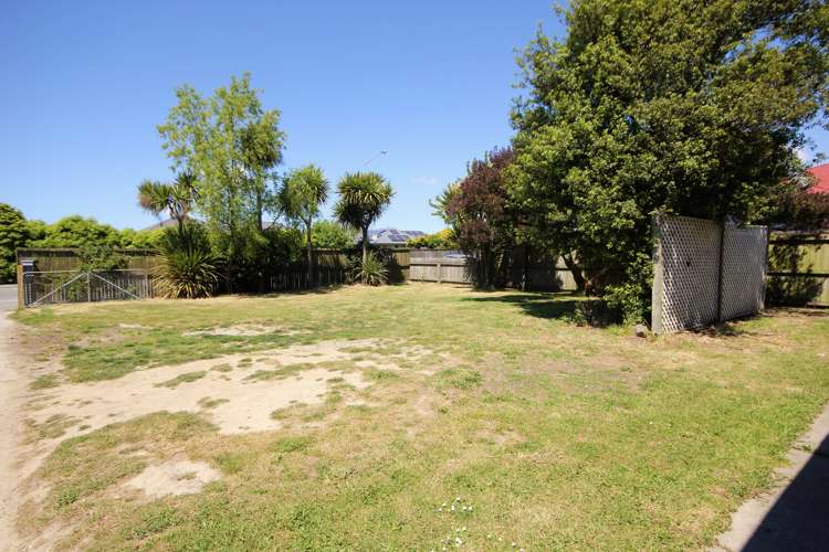 52 Springs Road Hornby_5