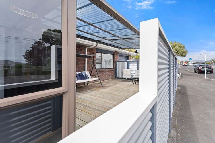13 Tukapa Street Westown_3