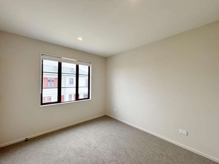 4/402 Wilsons Rd N Waltham_12