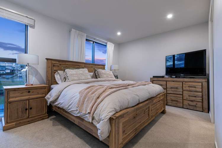 53 Bonair Crescent Millwater_12