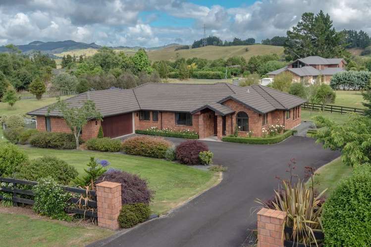 7 Genevieve Way Whatawhata_1