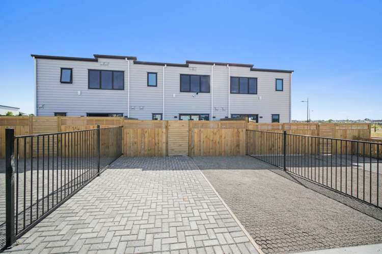 16 Mene Way Karaka_9