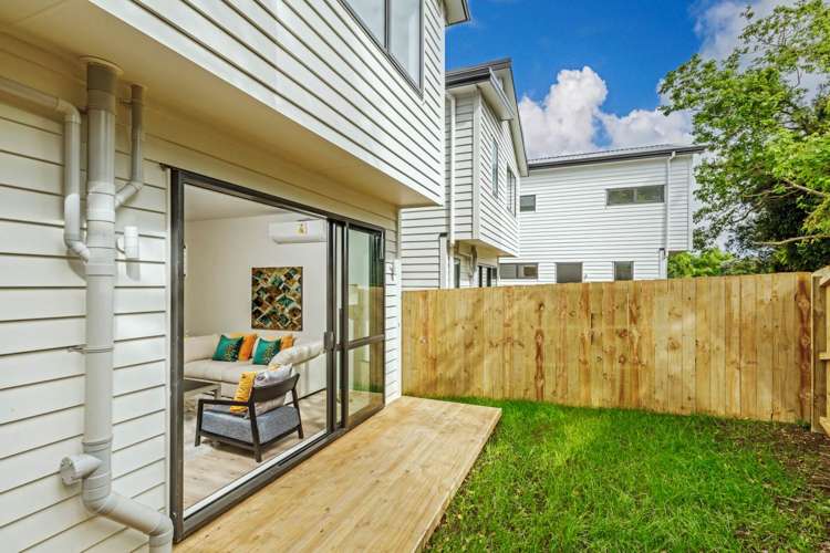 2/58 Sylvan Crescent Te Atatu South_15