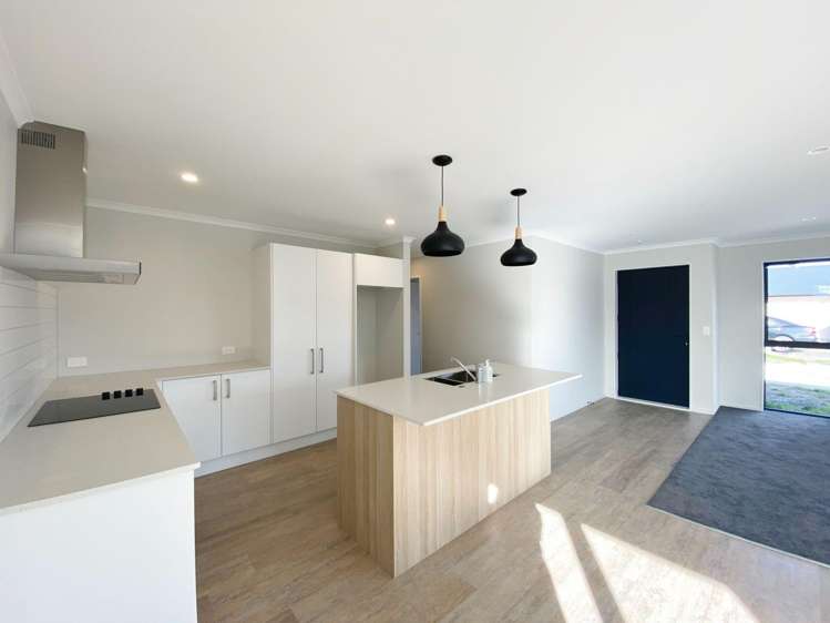 8 Lolite Lane Rolleston_4