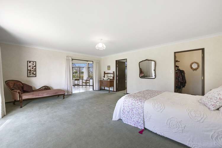 145 Racecourse Road Cambridge_11