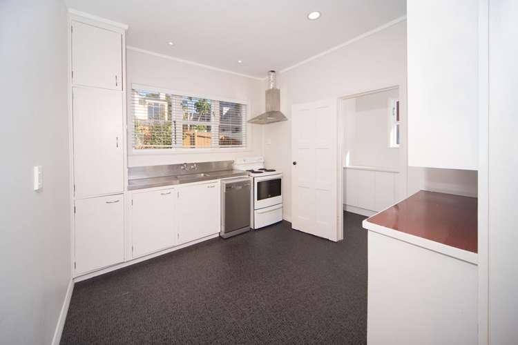 14 Kurahaupo Street Orakei_5