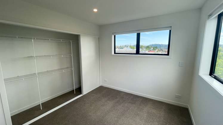3/5 Brandon Road Glen Eden_21