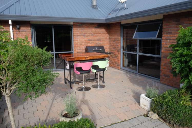 275 Homestead Road Weston_9