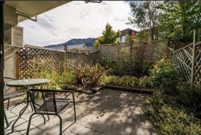 2/42 Hallenstein Street Queenstown_3