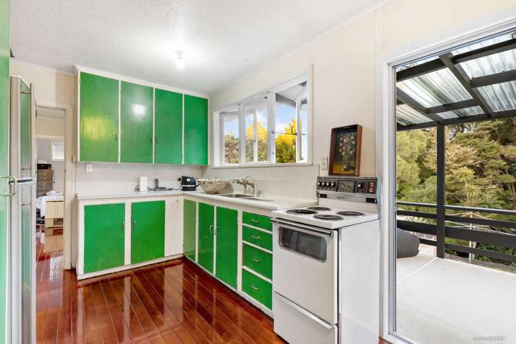 30 South Lynn Road Titirangi_14