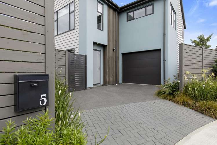 5 Te Whiti Grove Waterloo_23
