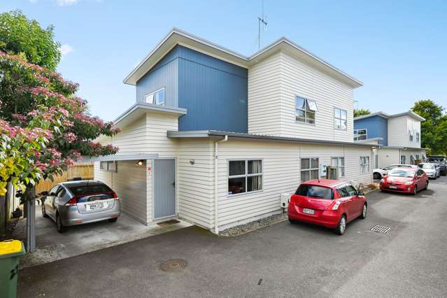 Easy Living, Smart Investing!