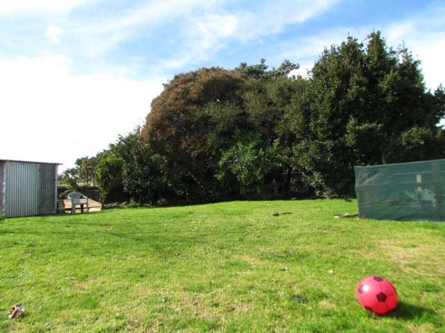 8 Surrey Street Manurewa_4