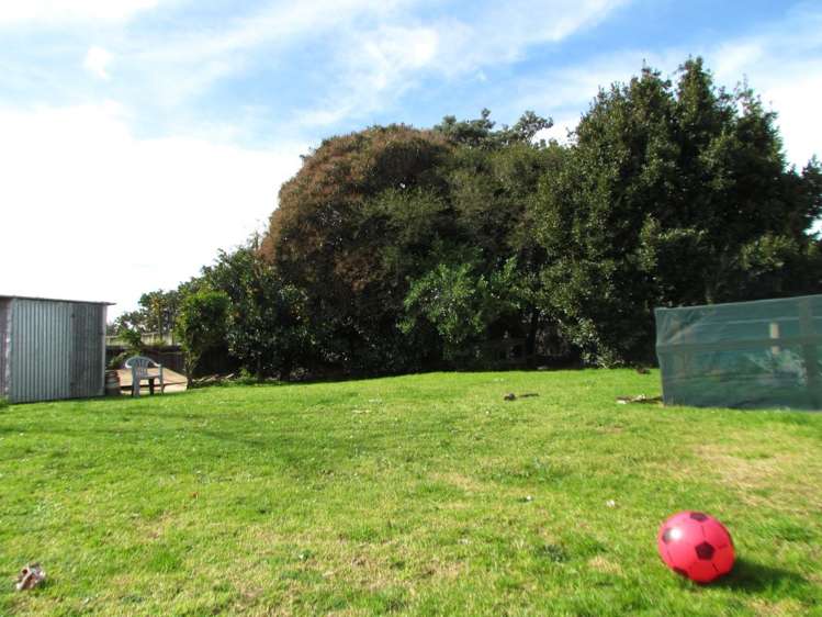 8 Surrey Street Manurewa_4