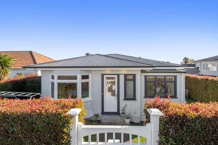 52 Wainui Avenue Point Chevalier_0