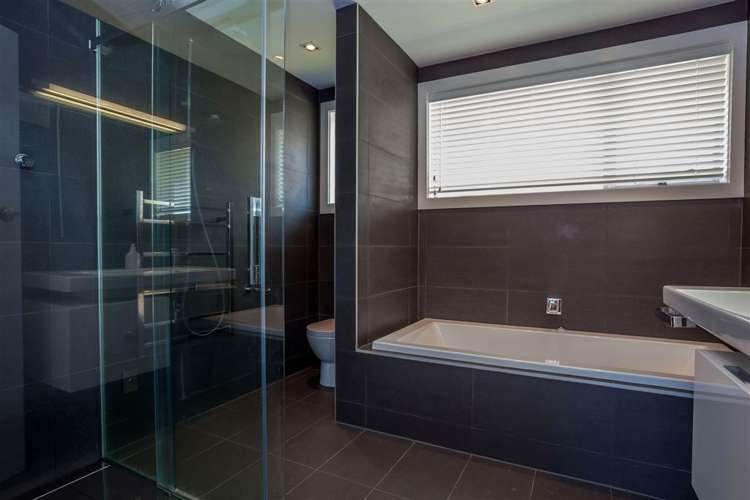 8 West-Watson Avenue Hillmorton_18