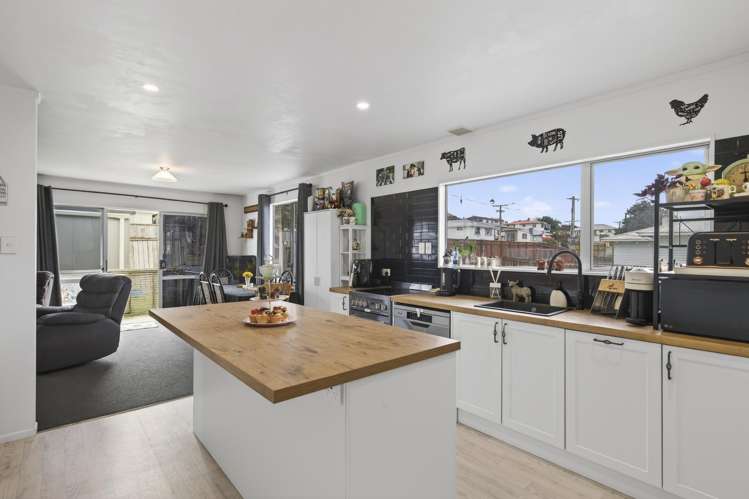 58 Mould Street Waitara_8