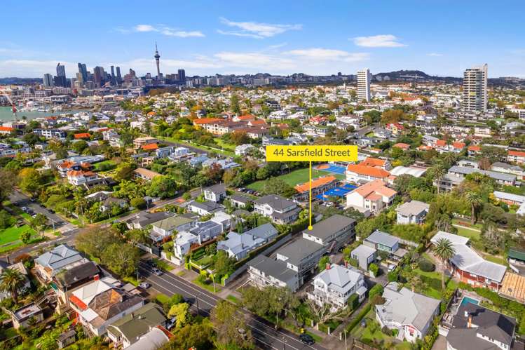 44 Sarsfield Street_5