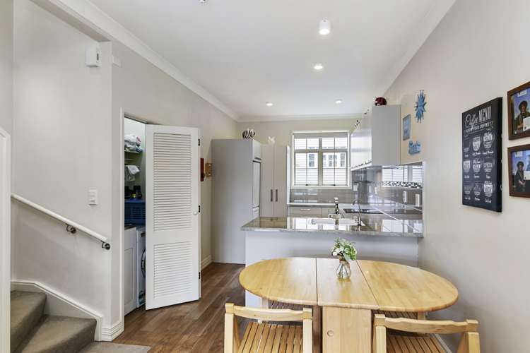 38 Pipitea Street Thorndon_5