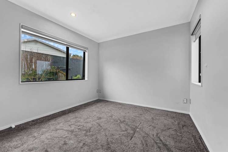 73C Robert Skelton Place Clendon Park_13