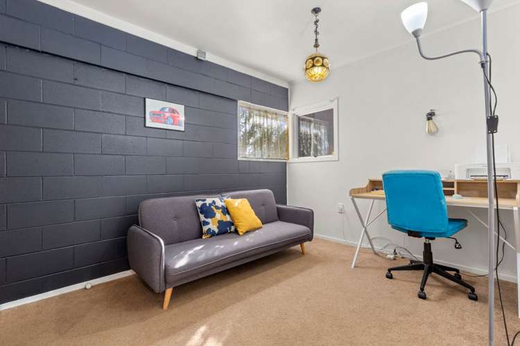 11 Hoylake Place Wattle Downs_18