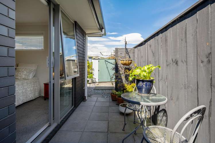 9 Korari Grove Redwoodtown_14