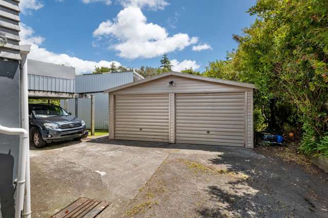 SHEDS AND MORE SHEDS - COME ON IN