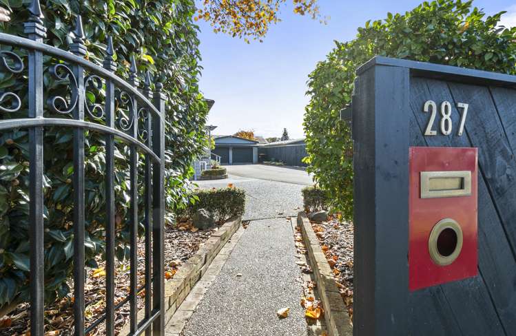 287 College Street West End_6