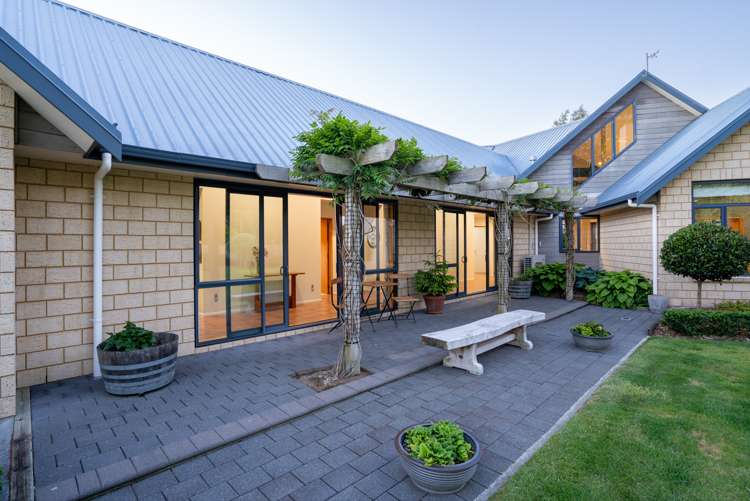 5 Curnow Place Leamington_18