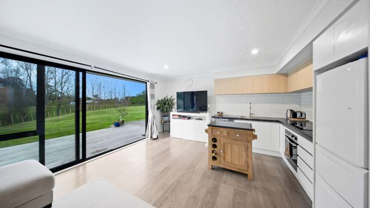 1347 State Highway 16 Waimauku_30