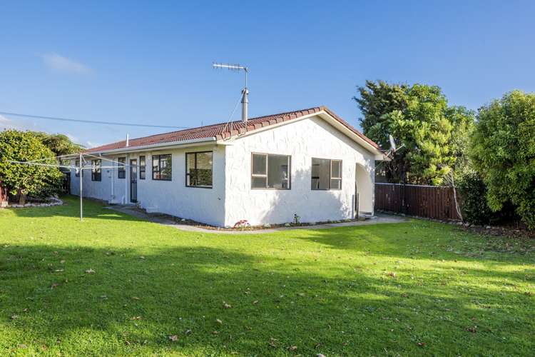 64 Atkinson Avenue Otaki Beach_10