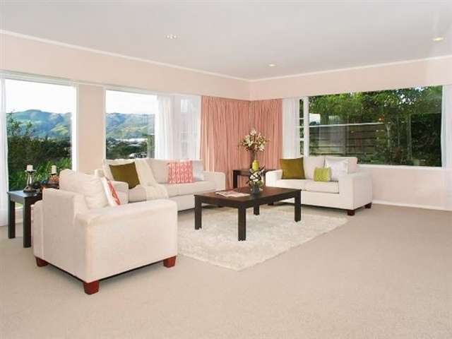 6 Saint Hildas Glade Tawa_2