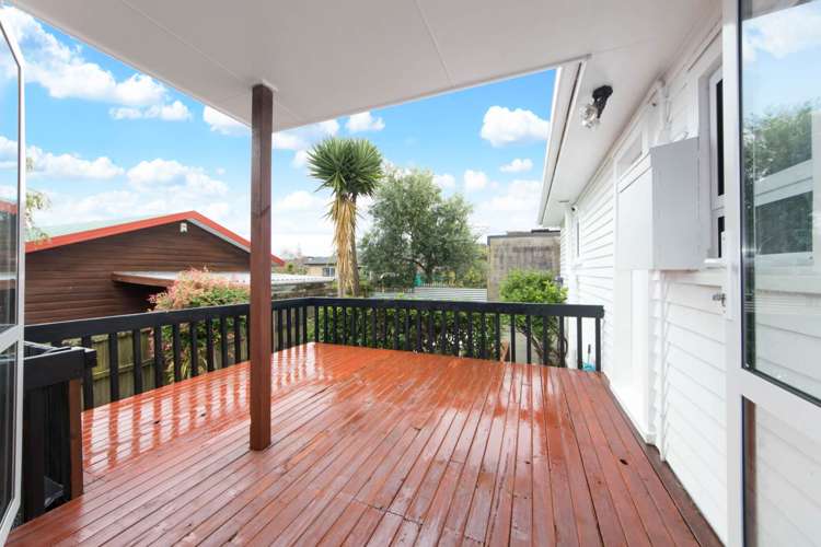24 Golf Road New Lynn_7