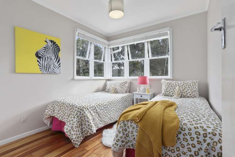 37 Rimutaka Place Titirangi_14