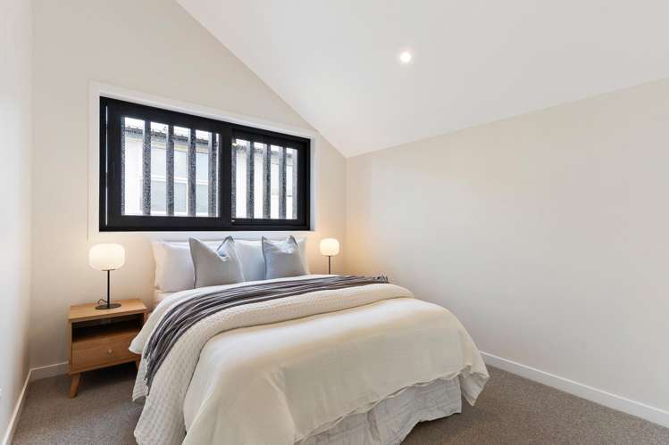 394 East Coast Road Sunnynook_13