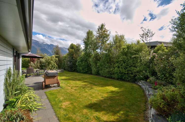 8 Lochburn Avenue Glenorchy_21