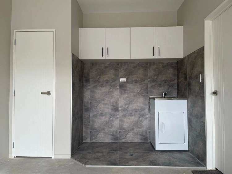 2/8 Maru Road Takanini_12