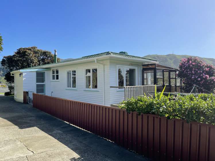 3 Roberts Street Tawa_22