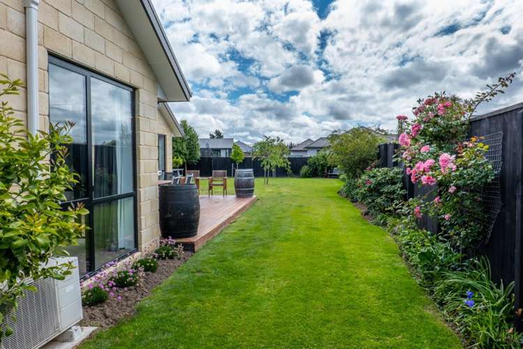 7 Coutts Lane West Melton_21