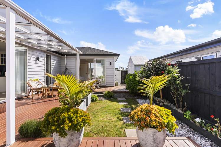 4 Tararua Street Massey_27
