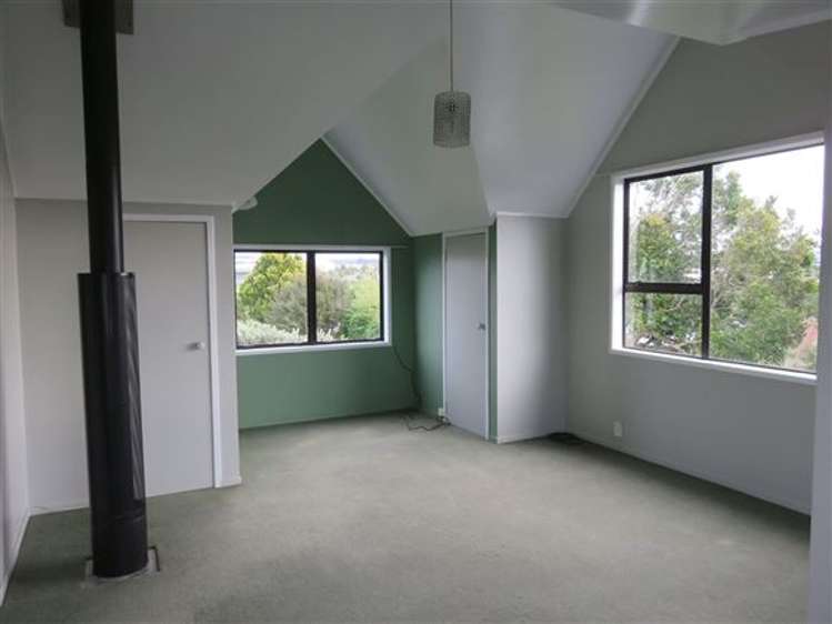 2/80 Sylvan Crescent Te Atatu South_6