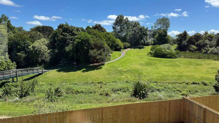 3/97 Aviemore Drive Highland Park_21