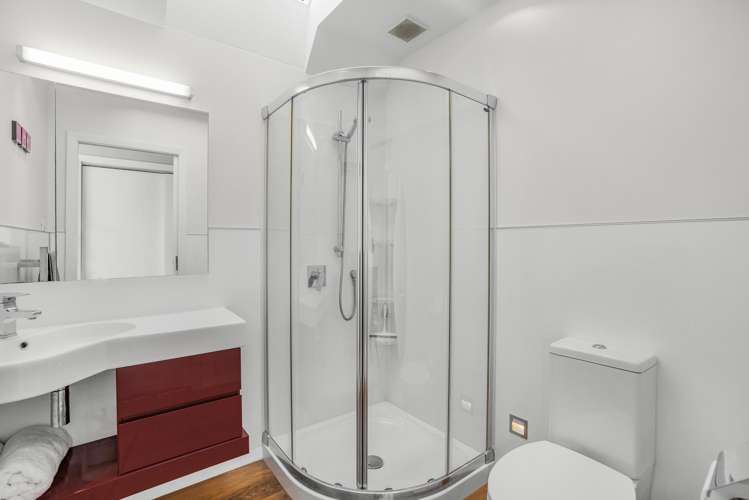 8 Bellevue Road Woburn_11