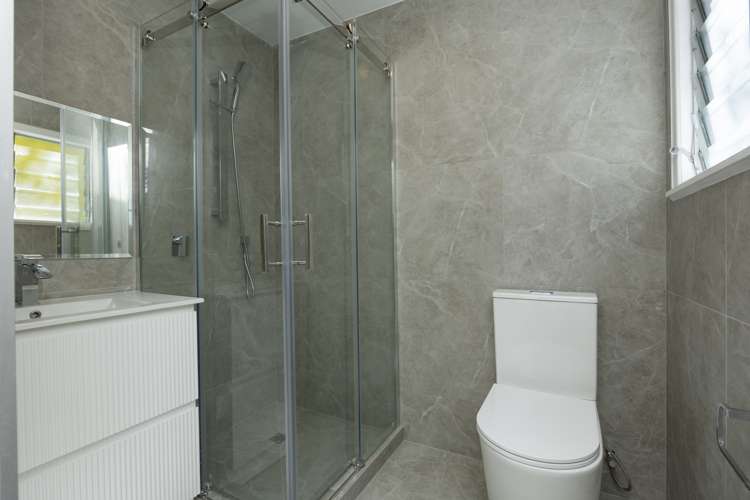 64 Gilletta Road Mount Roskill_17