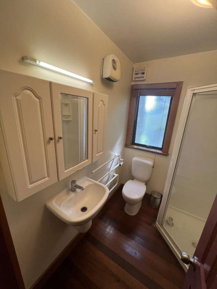 C/33 Nairn Street Mount Cook_6