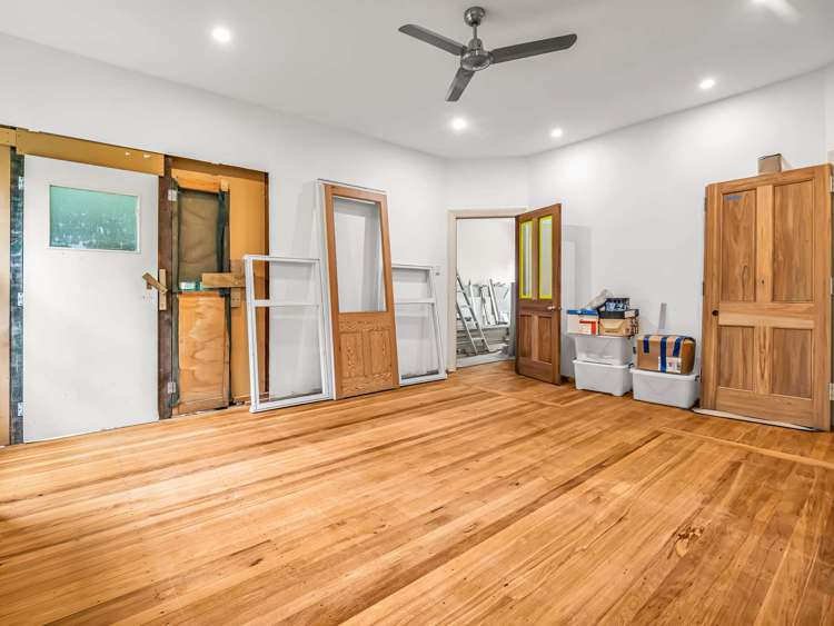 934 Clintons Road Charing Cross_14