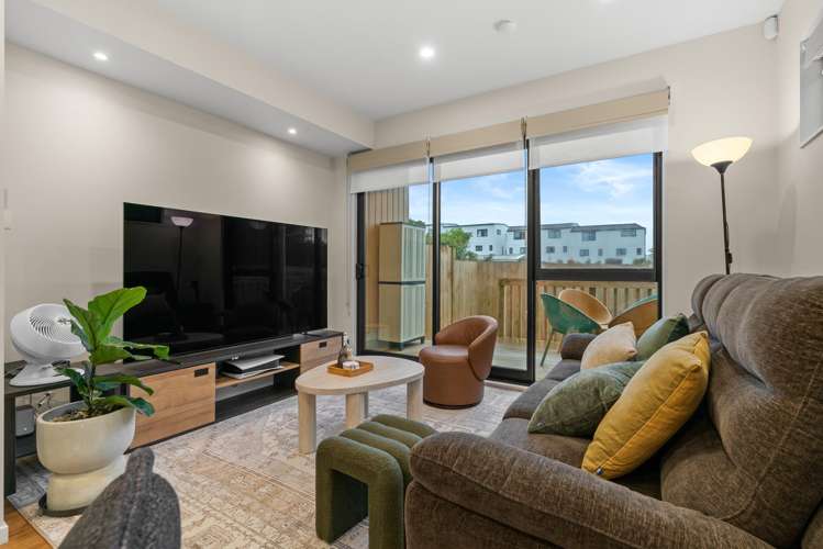 7/11 Camp Road Mt Wellington_2