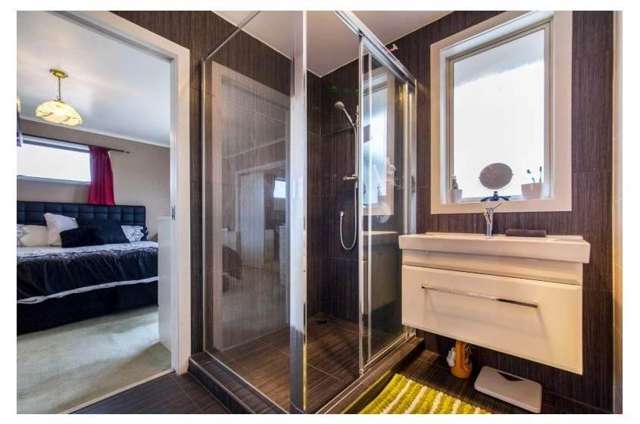 15 Colwill Road Massey_2